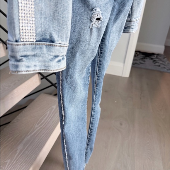 New Guess Blue Denim Jacket and Jeans Set with rhinestones on the side size S - Picture 10 of 10
